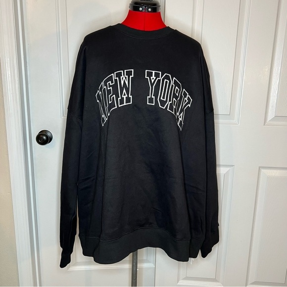 Lomon Tops - New York Embroidered Black Crewneck Sweatshirt NWT Lomon 3XL Black White Unisex.